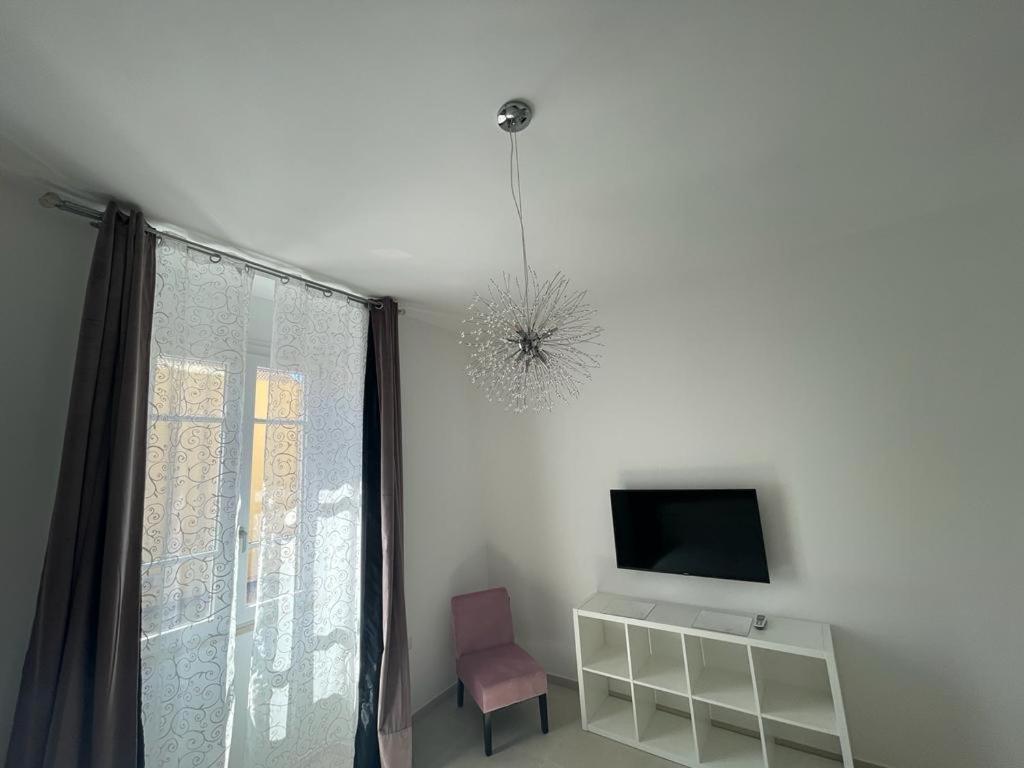 Xoxo Cagliari Apartment Bagian luar foto