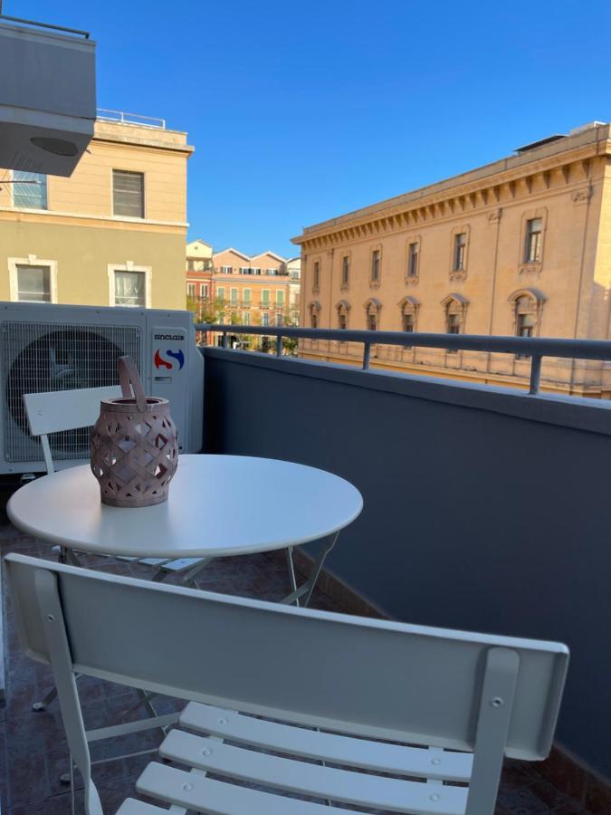 Xoxo Cagliari Apartment Bagian luar foto